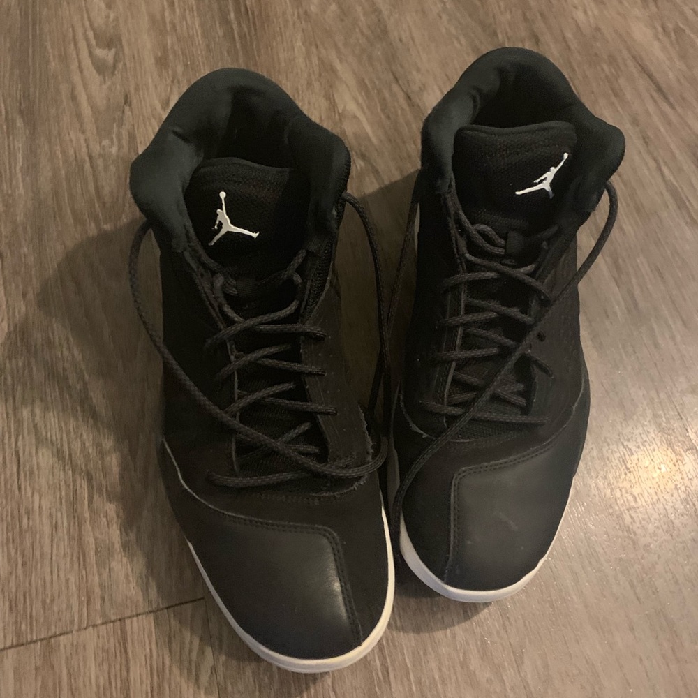 Men’s Jordan shoes size 12 used (good condition)